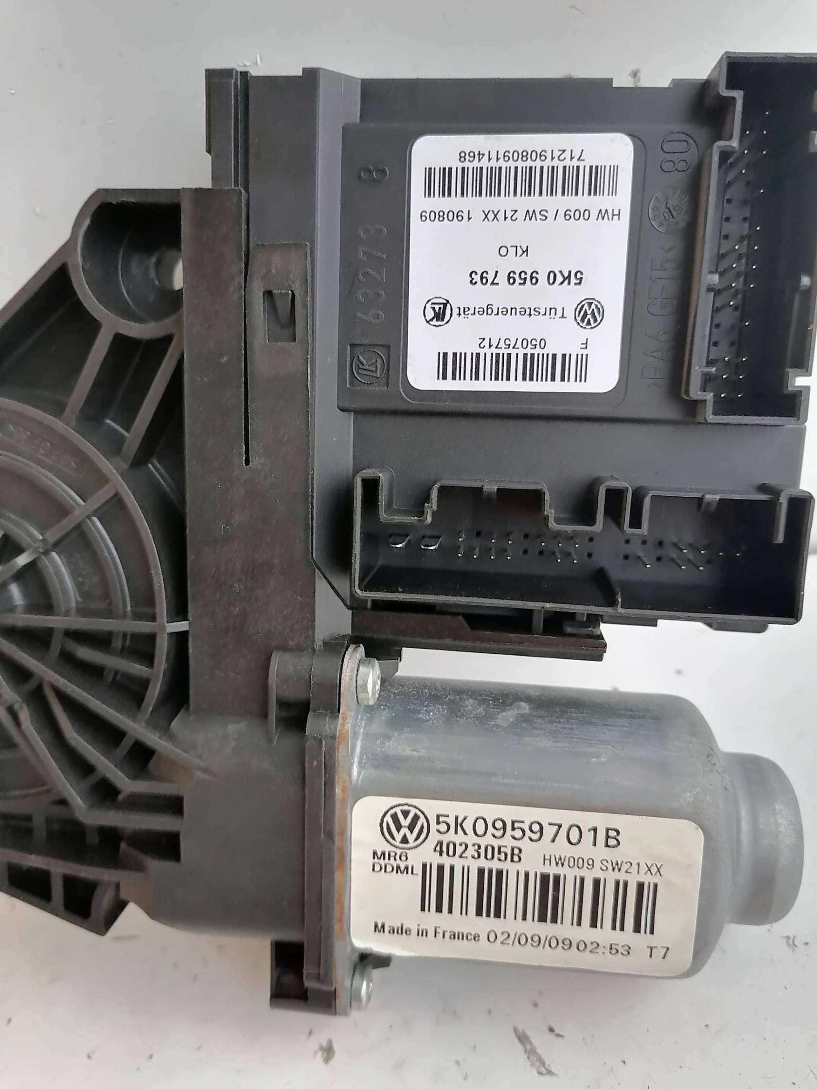 Alzacristallo elettr. porta ant. sx.